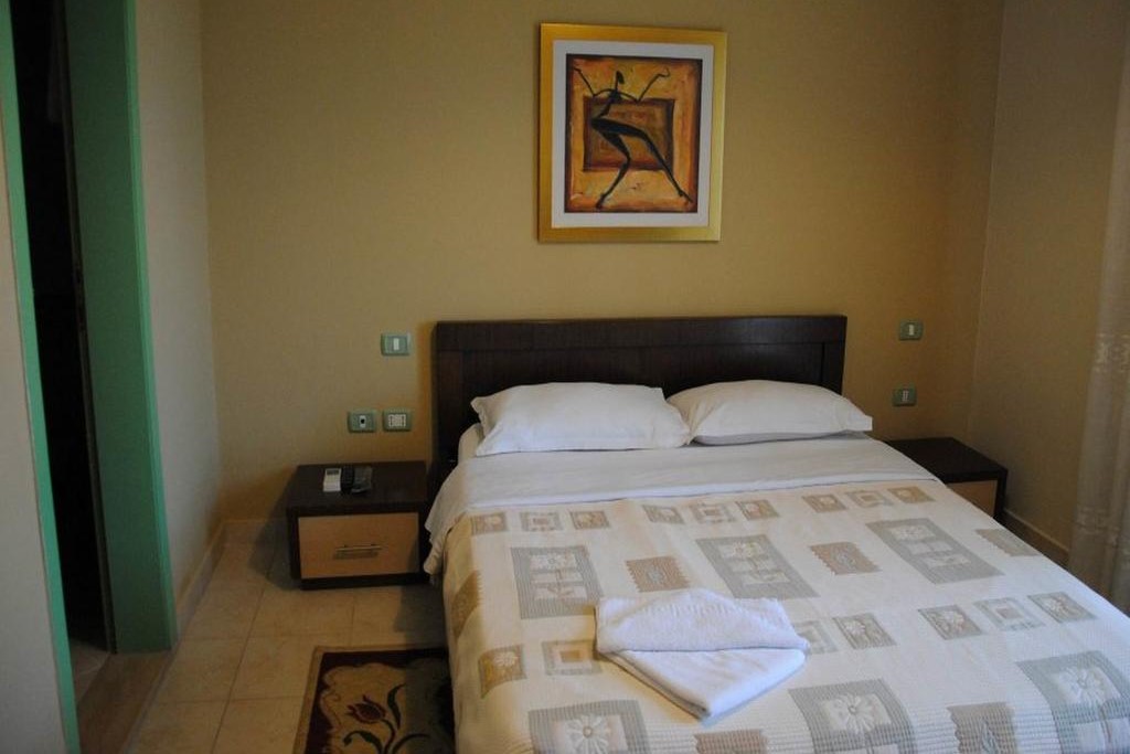 kosta apt